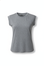 Modern Shoulder Tee folded arm