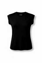 Modern Shoulder Tee folded arm